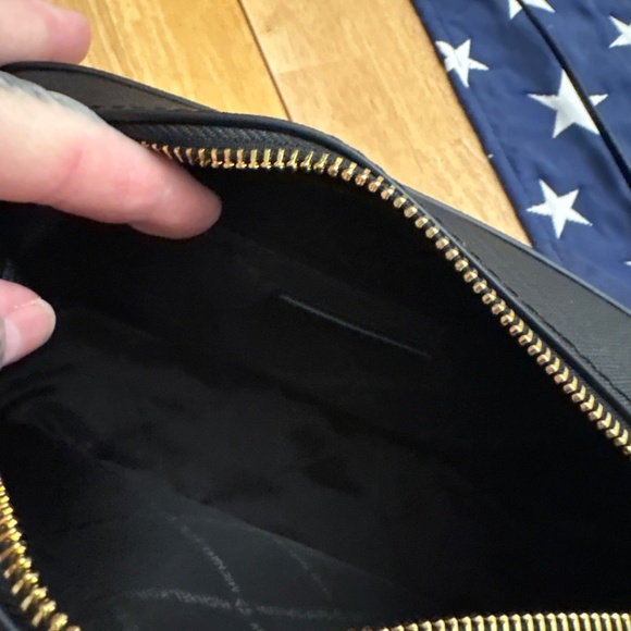 Michael Kors Crossbody - Picture 6 of 7